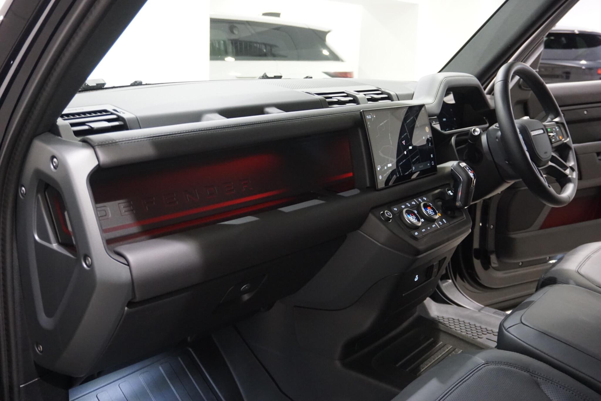 Land Rover Defender 110 3.0 D350 MHEV X-Dynamic HSE Hard Top SUV Auto 4WD MWB Euro 6 (s/s) 5dr